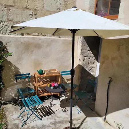 Casa de Férias Maison De Loretz Du 18e Siècle En Anjou Entre Vignes Et Châteaux *