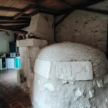 Maison De Loretz Du 18e Siècle En Anjou Entre Vignes Et Châteaux *